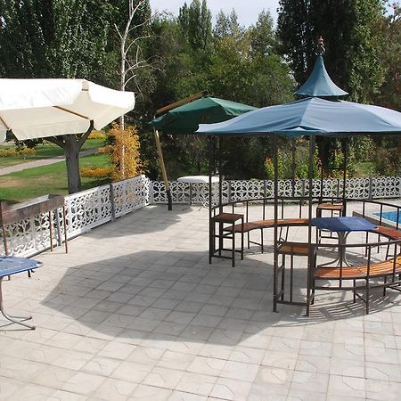 Hotel " У Татьяны" Cholpon-Ata Exterior foto