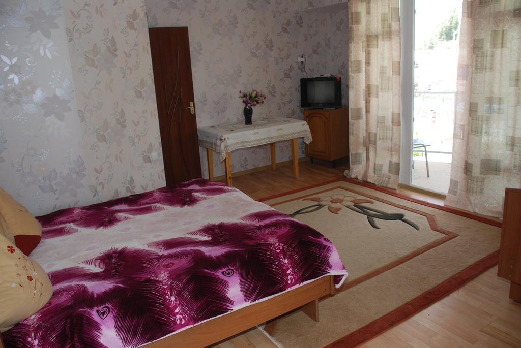 Hotel " У Татьяны" Cholpon-Ata Exterior foto